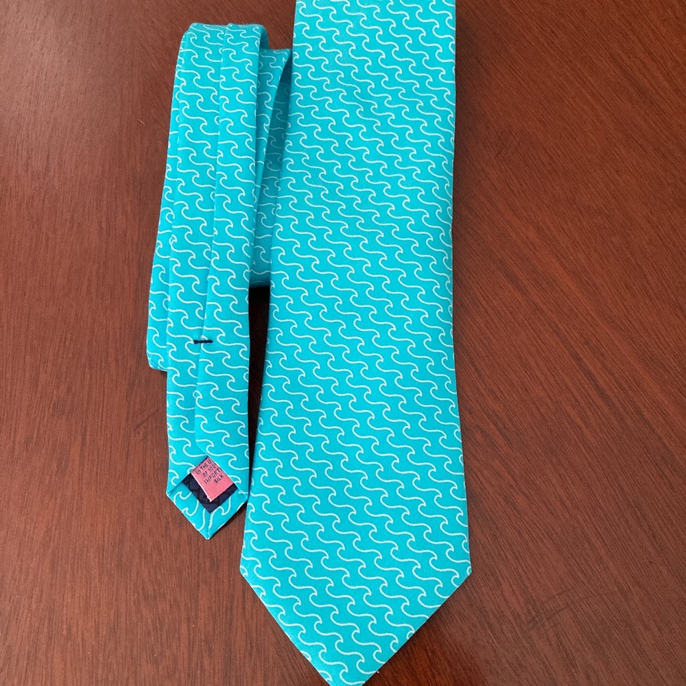 Vineyard Vines Tie
